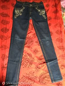 women's dark blue jeans