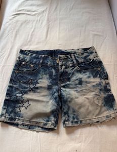 Stylish Denim Shorts with Star Embellishments