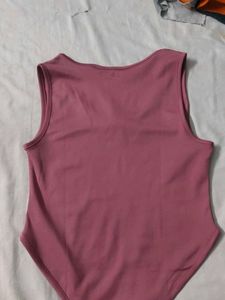 SHEIN Sleeveless Bodysuit Top