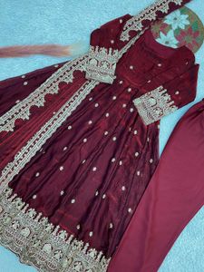 Embroidered Magenta Kurta Set