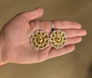 Traditional Gold-Tone Kundan Stud Earrings ❤️