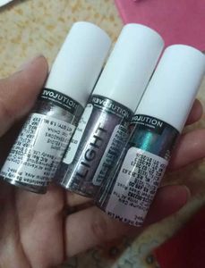 Relove Brand Set Of 3 Eye Light Metallic Eyeshadow