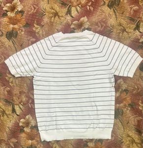 UNI QLO Knit Top