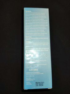 Suroskie clear & glow acne clearing gel.