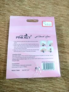 Press-On Nails - Instant Glam