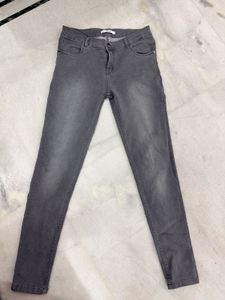Stylish Grey Skinny Fit Jeans