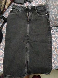 Dark Wash Denim Midi Skirt
