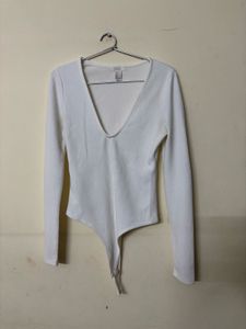 White Long Sleeve V-Neck Bodysuit