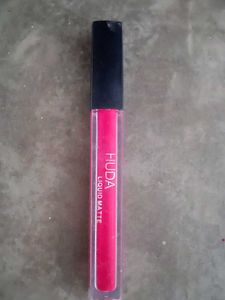Huda Liquid Matte Lipstick