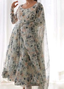 Elegant Floral Print Kurta Set