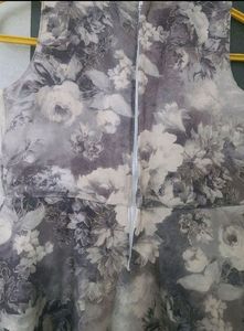 Beautiful Dress For 10-12yrs Old Girl😍