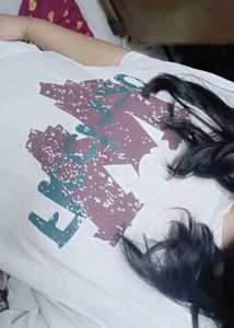 white t shirt