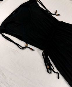 Elegant Black Dress with Tie Waist