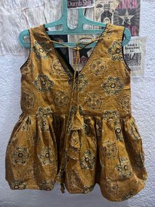 V neck short kurti
