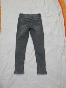 Stylish Grey Denim Jeans with Zipper Detail