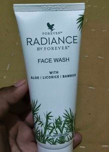 Forever Radiance Face Wash with Aloe