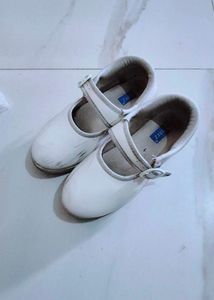 Pairs Of 2 Black N White Casual School Shoes Girl