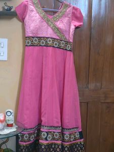 Pink Embroidered kurta with heavy embroidery very