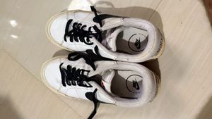 Nike White Leather Sneakers