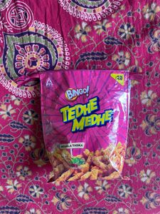 upcycle tedhe medhe  Pouch