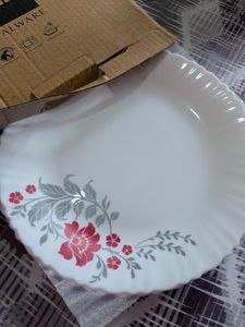 Cello Dazzle Collection Dinnerware Set