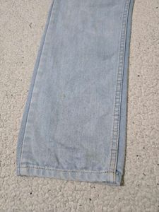 Light Wash Straight Fit Jeans
