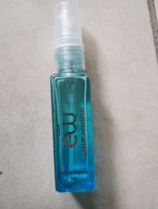 The Love Co &amp; Mamaearth Fragrance Mist Set