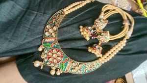 Exquisite Traditional Necklace Set
