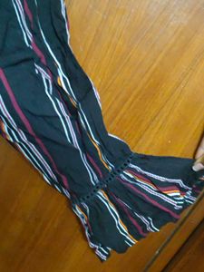 Trendy Top Size XL, Goes Well With Jeans &amp; Leggings