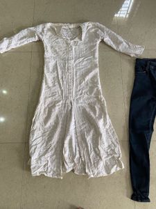 Elegant White Chikankari Kurta