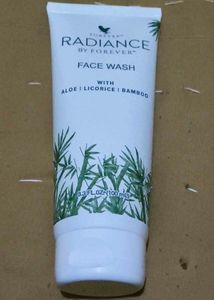 Forever Radiance Face Wash with Aloe