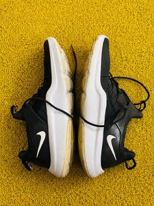 Nike Men's Black Darwin Sneakers(Original FYI)