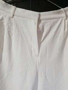 H&amp;M Capri White Pants