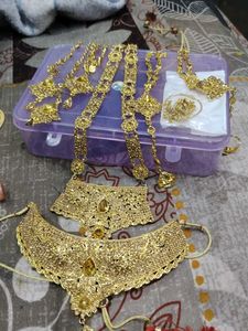 Exquisite Kundan Bridal Choker Set