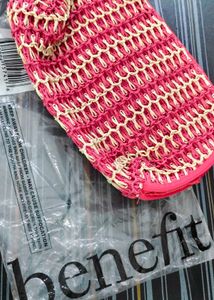 Benefit Pink pouch 👝