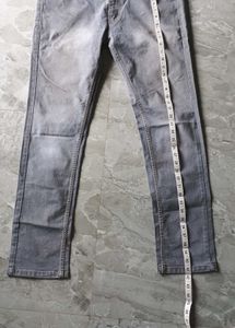 Montrez Men's Light Wash Denim Jeans