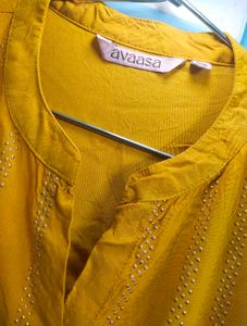 Avaasa Kurta