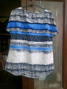 Women Multicolour Imported Top In L Size