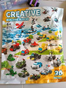 Creative Building Blocks - 30 Models, 835 Pieces