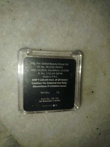 4-Shade Eyeshadow Palette