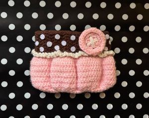 coquette y2k polka dot button pouch (crocheted)