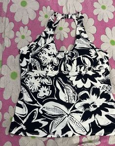 🌸 Floral Halter Neck Top with Built-In Bra
