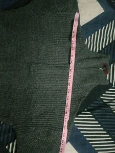 Stylish Half-Zip Cropped Winter Top for Women