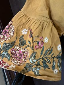Printed Flare Sleeve Top