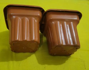 Brown Plastic Plant Pots (Set of 2)