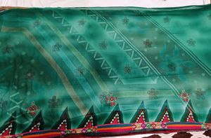 🇳🇿💫🎀Elegant Teal &amp; Maroon Floral Saree