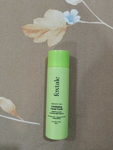 Exfoliating facial toner by Foxtale