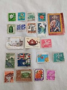 20 VINTAGE STAMPS