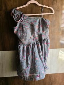 Chic Floral One-Shoulder Dress