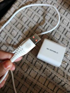 NU REPUBLIC Fast Charger
